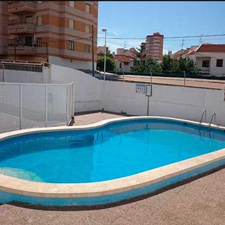 Apartamento primera linea con vistas al mar y montaña - Apartamento de 2 dormitorios con balcón y vistas al mar - 9