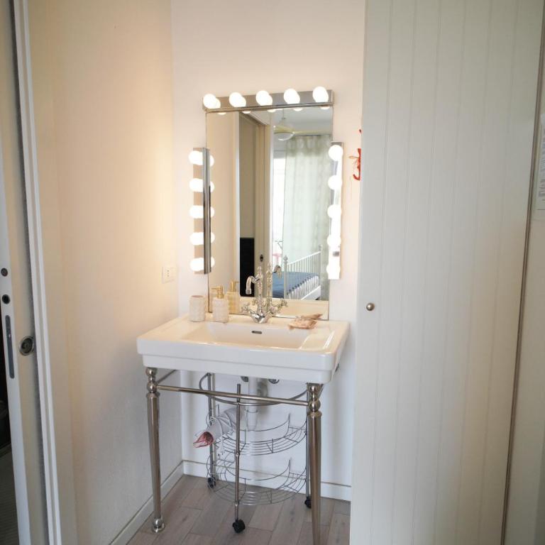 B&B Il Tentacolo - Camera Matrimoniale con Bagno Privato - 11