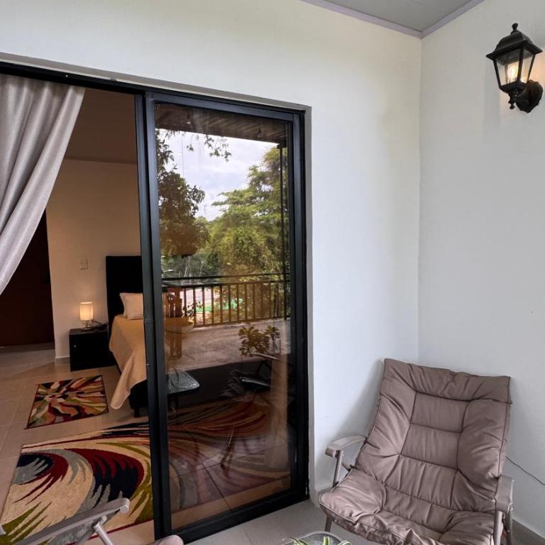 Donde Mildred Hostal y Cafe - Double Room with Private Bathroom - 9