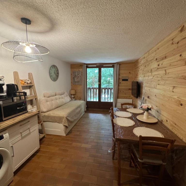 Celevassoy Home - Appartement Familial 2 Chambres avec Vue - 1