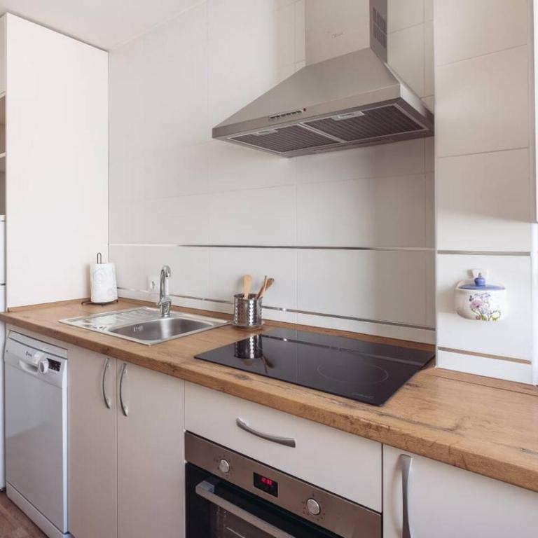 Elegant Sanctuary Close to the Royal Palace Aluche - Apartamento - 19