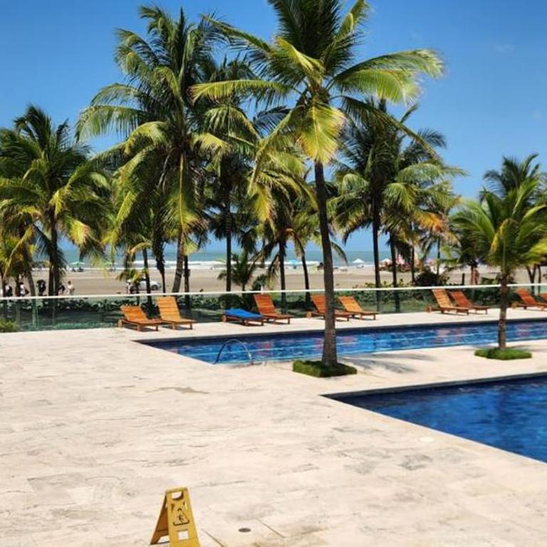 Espectacular apto con vista y salida directa al mar - Two-Bedroom Apartment - 11