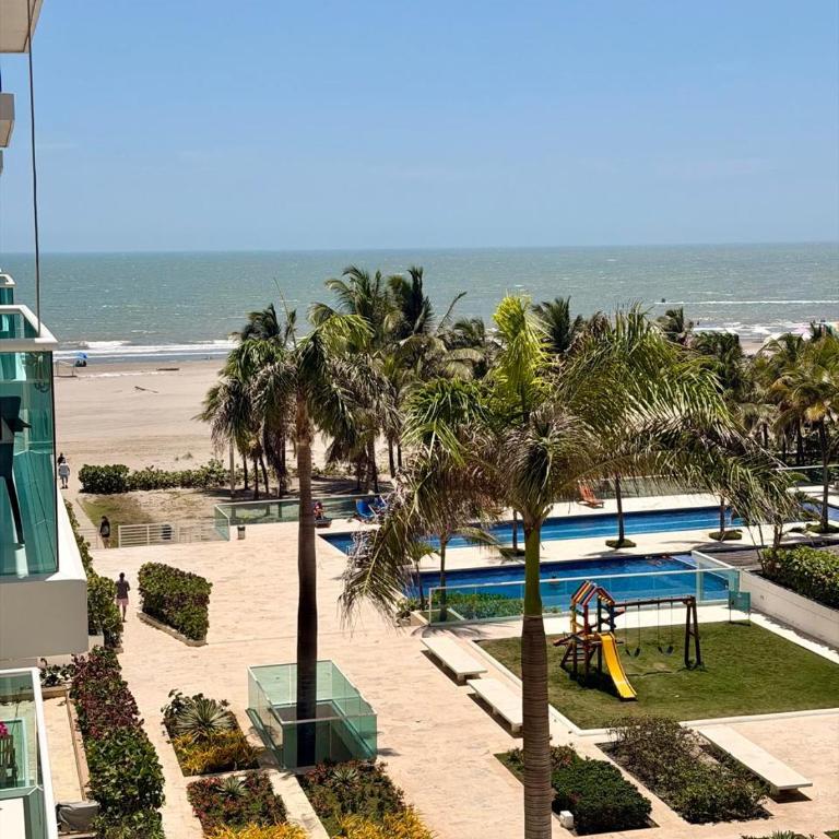 Espectacular apto con vista y salida directa al mar - Two-Bedroom Apartment - 13