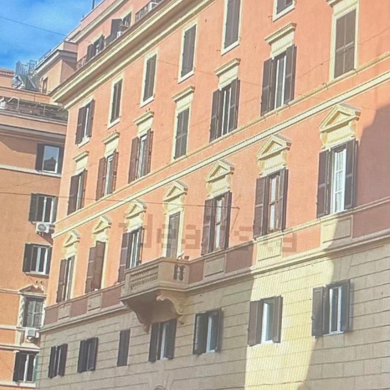 Lovely 5 min walk to Saint Peter Basilica - Two-Bedroom Apartment - 32