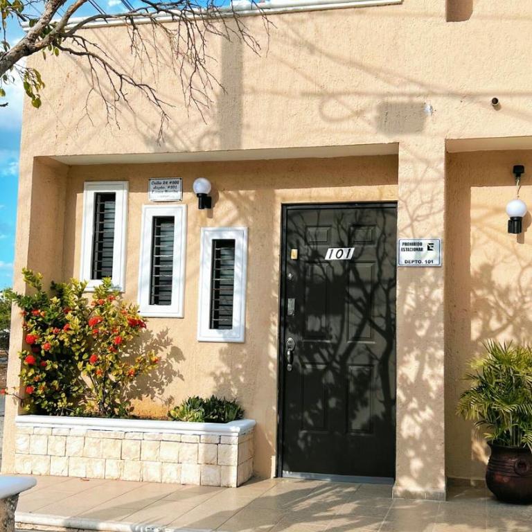Home 365 Mérida Comodidad, amplitud total, 3 recamaras, 2 baños 5 camas ideal familias Consulado Americano - Three-Bedroom Apartment - 25