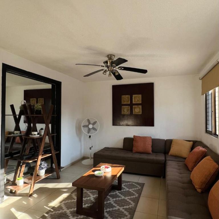 Home 365 Mérida Comodidad, amplitud total, 3 recamaras, 2 baños 5 camas ideal familias Consulado Americano - Three-Bedroom Apartment - 32