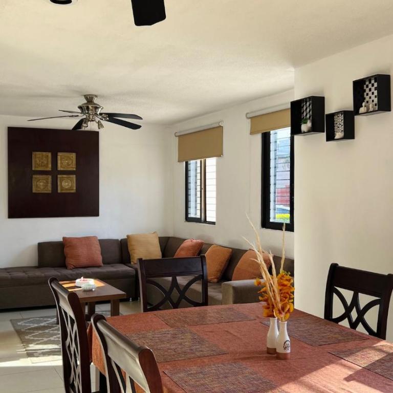 Home 365 Mérida Comodidad, amplitud total, 3 recamaras, 2 baños 5 camas ideal familias Consulado Americano - Three-Bedroom Apartment - 34
