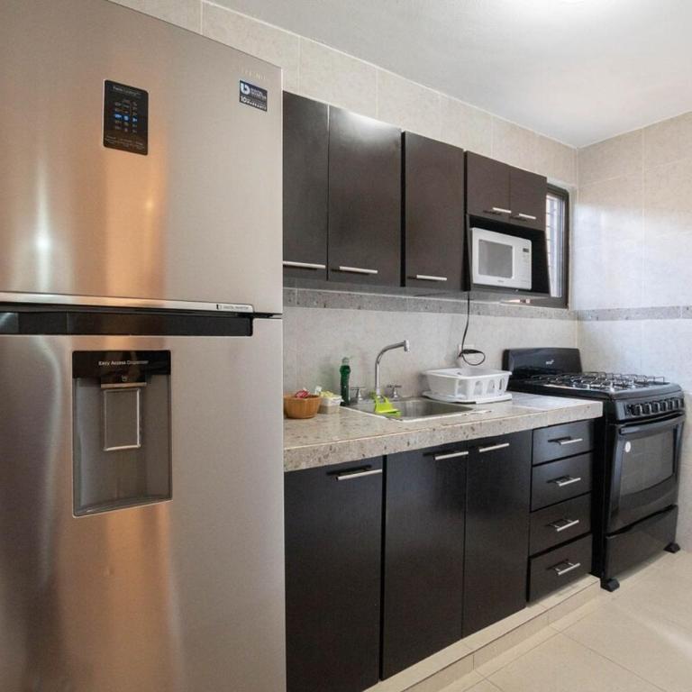 Home 365 Mérida Comodidad, amplitud total, 3 recamaras, 2 baños 5 camas ideal familias Consulado Americano - Three-Bedroom Apartment - 35