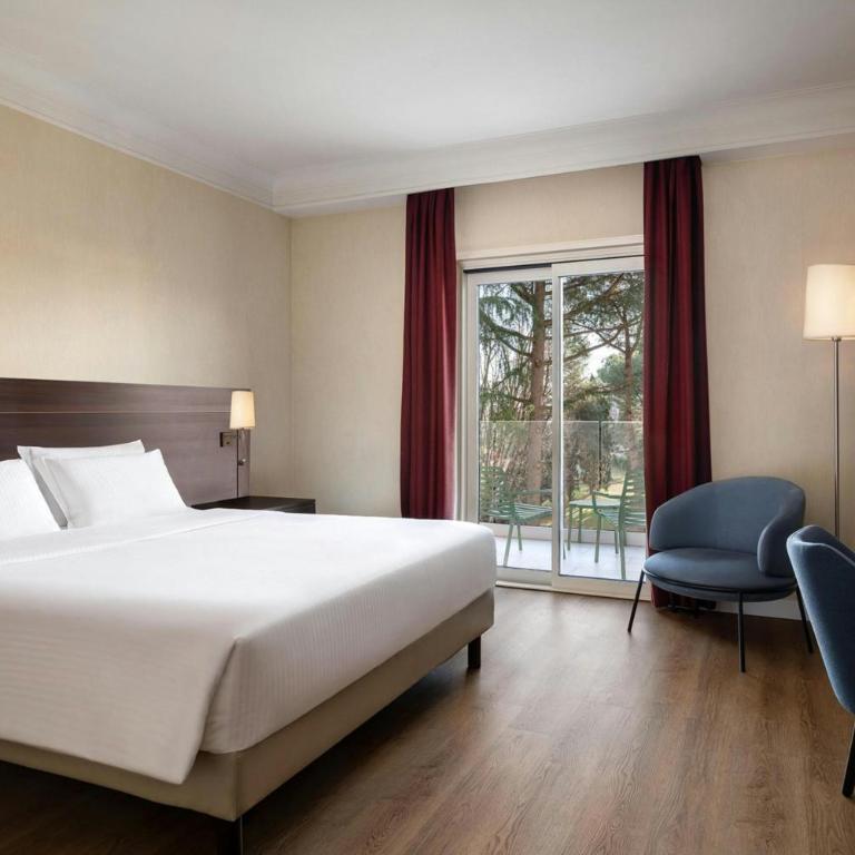 Courtyard by Marriott Rome Central Park - Piccola Camera Queen - 4