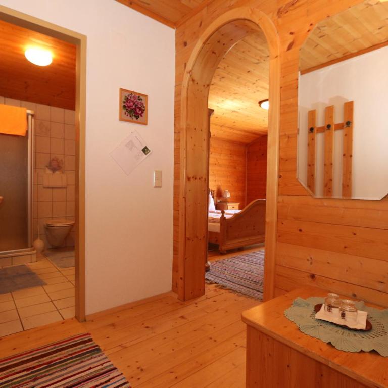 Frühstückspension Müllergut - Standard Double Room - 5