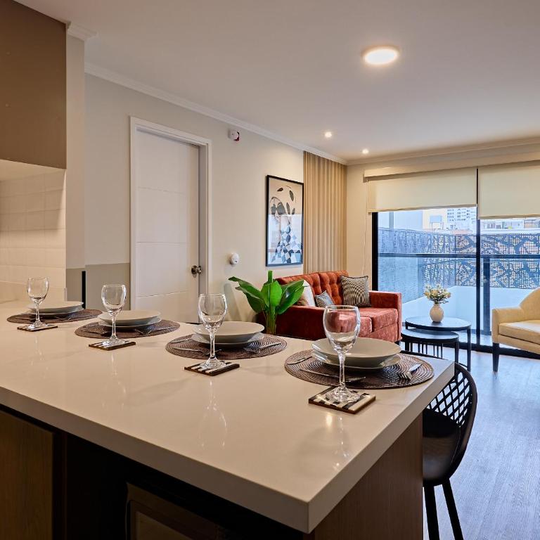 A estrenar, dpto comodo y con excelente ubicacion - Two-Bedroom Apartment - 19