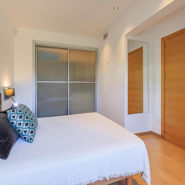 Belvilla by OYO La Parada - Three-Bedroom Villa - 29