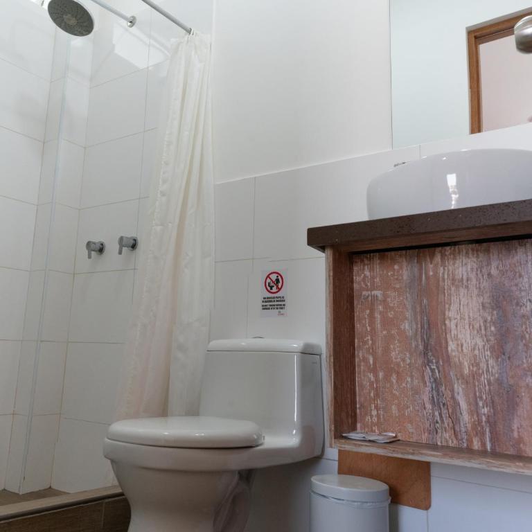 La Estancia Hotel Ica - Deluxe Double Room with Balcony - 2