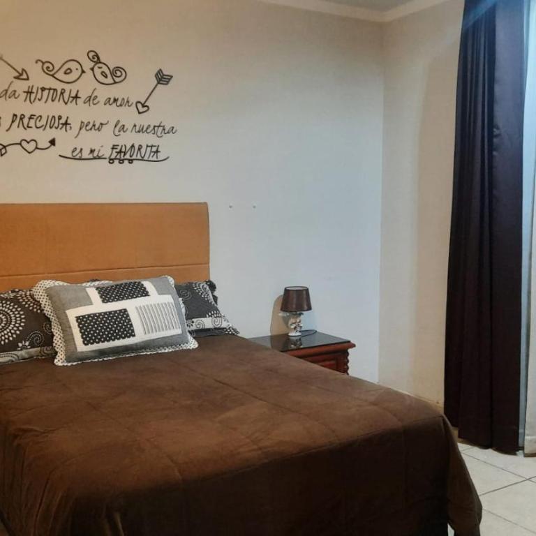 Hospedaje Kelita - Habitación Deluxe - 1 cama grande - 1