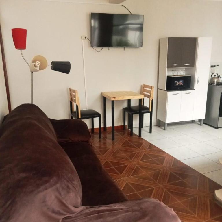 Hospedaje Kelita - Habitación Doble - 2