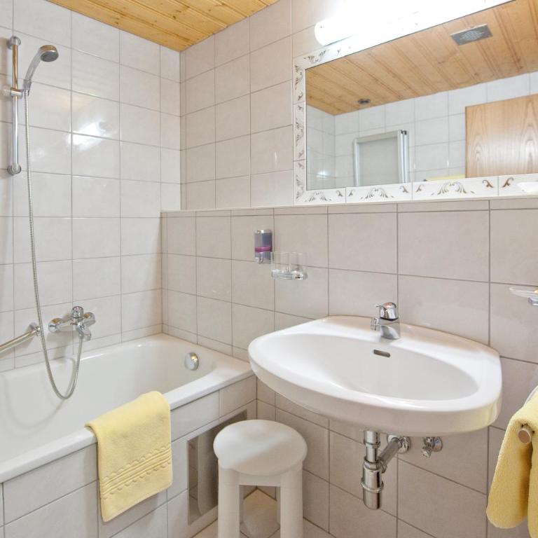 Hotel Jagdhof Bed & Breakfast - Comfort Doppelzimmer - 4