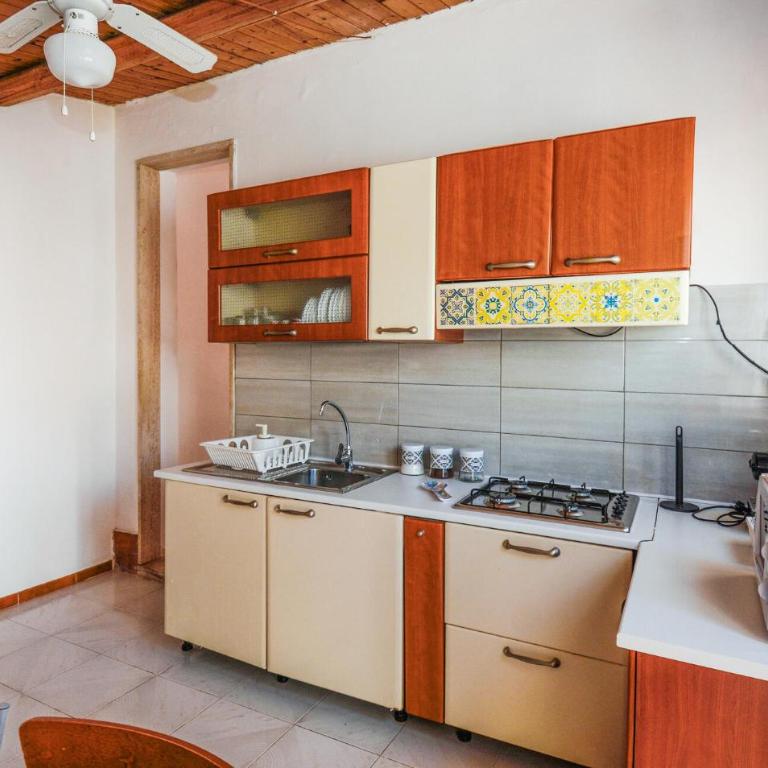 Lovely Home In Marzamemi With Wifi - Four-Bedroom Vacation Home - 7
