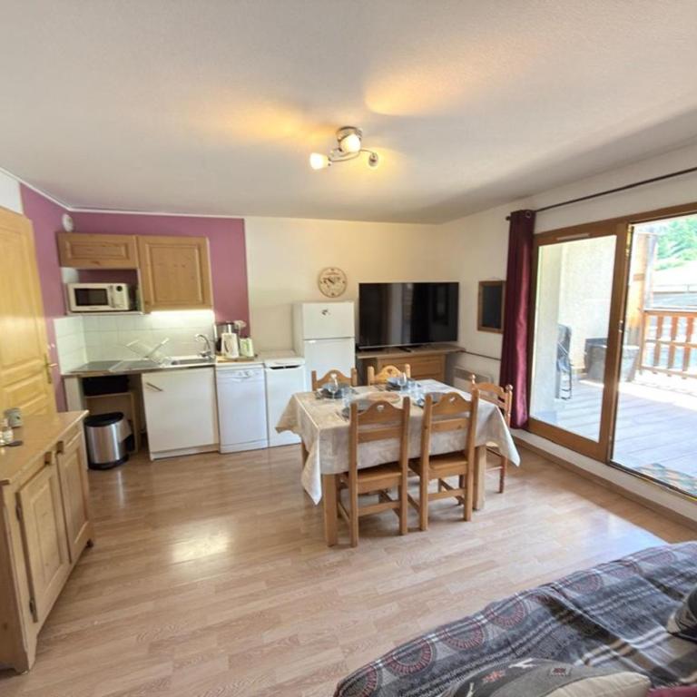 Appartement avec terrasse face aux pistes - 4 pers. - FR-1-266-323 - Apartamento - 3