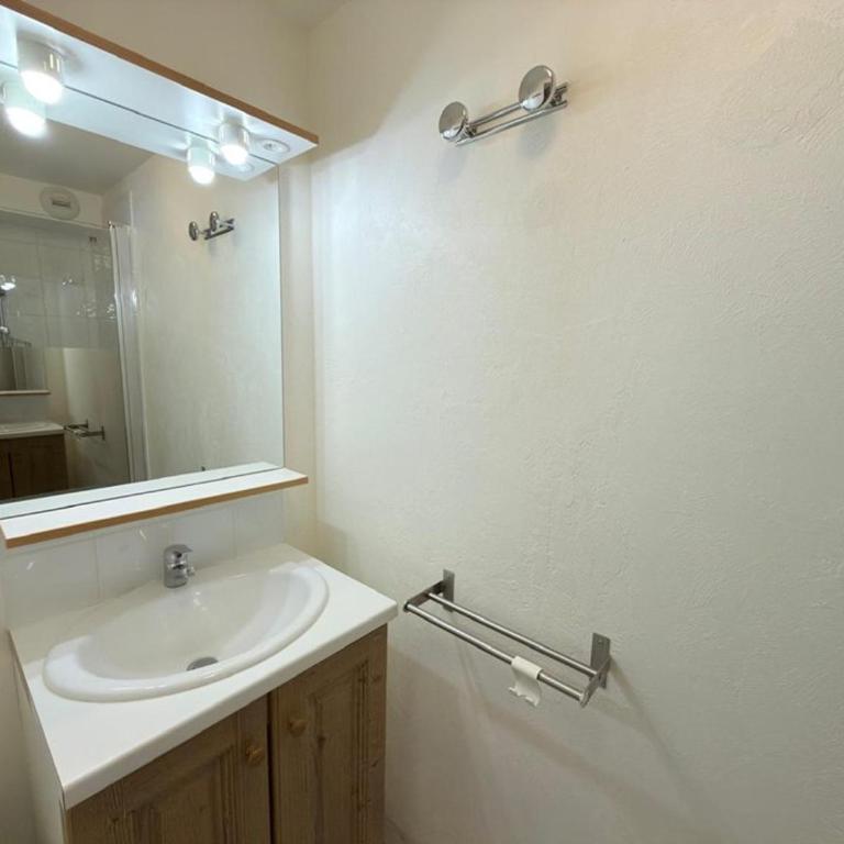 Appartement avec terrasse face aux pistes - 4 pers. - FR-1-266-323 - Apartamento - 8