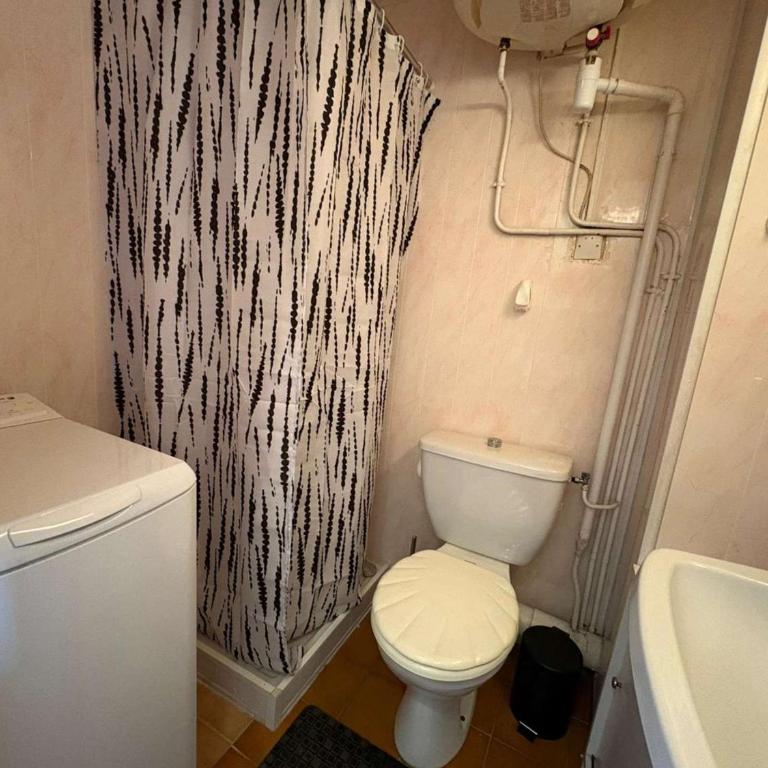 Studio avec clim et terrasse - 3 pers. - FR-1-845-42 - Appartement - 7