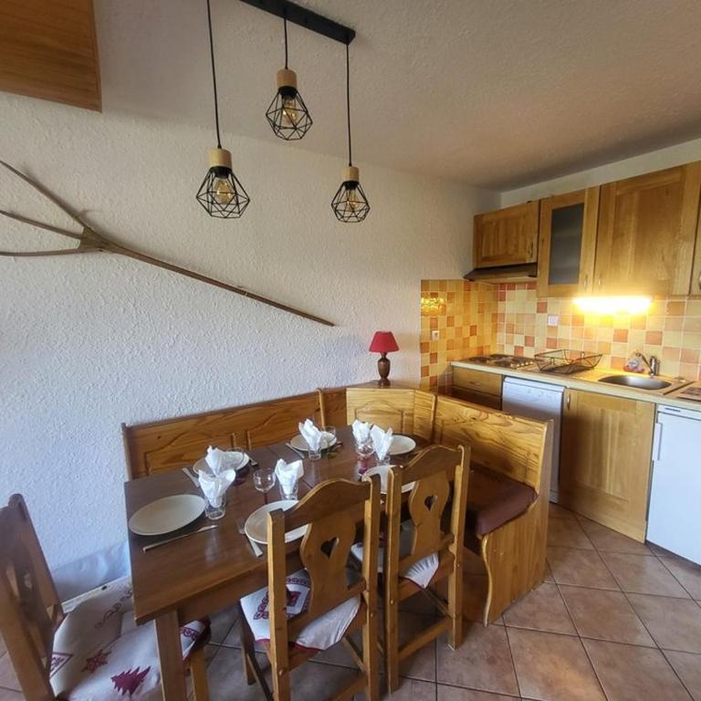 Appartement avec balcon - 4 pers. - FR-1-266-316 - Apartment - 1