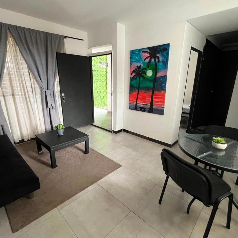 Apartaestudios amoblados en el norte de Cali - Two-Bedroom Apartment - 9