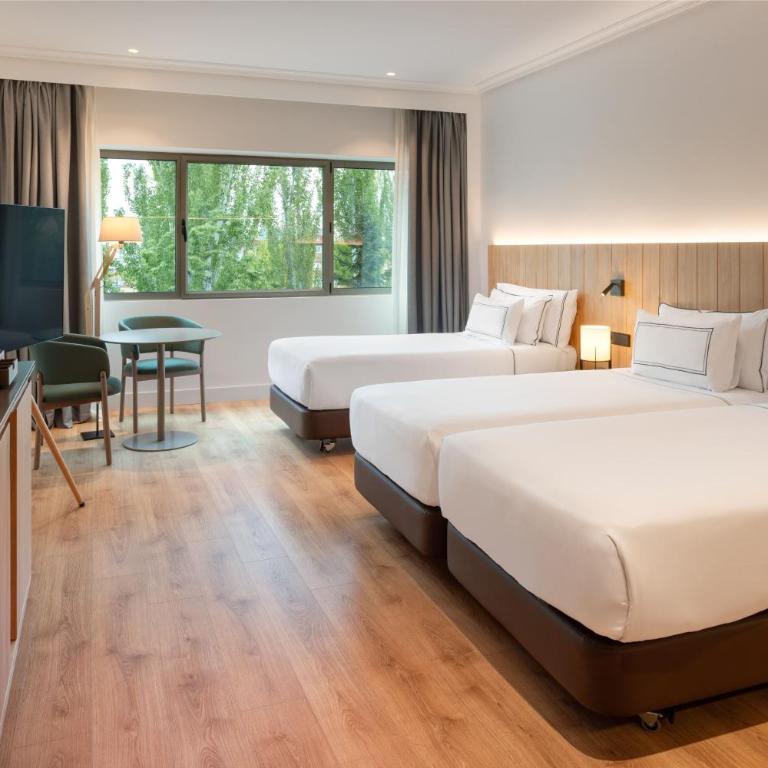 Meliá Madrid Barajas - Habitación Triple - 3