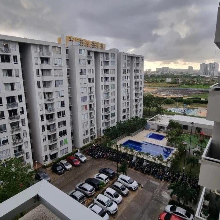 Apartamento tranquilo - Three-Bedroom Premium Apartment - 1