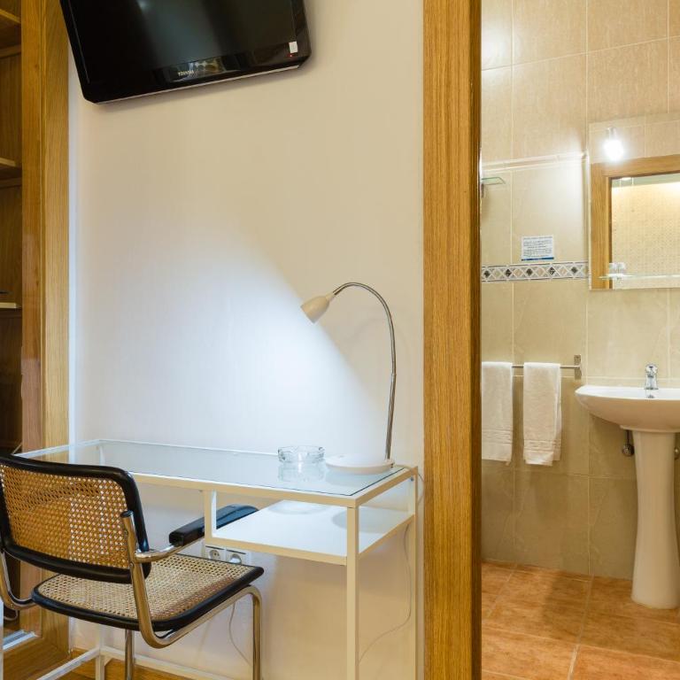 Guadalupe Hostal By Torremolinos On-line - Habitación Doble - 2 camas - 1