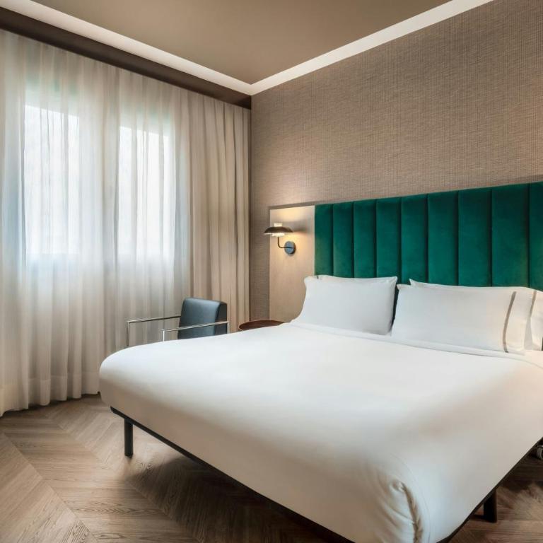 AC Hotel Bologna by Marriott - Camera Standard Plus con 1 Letto King-Size - 7