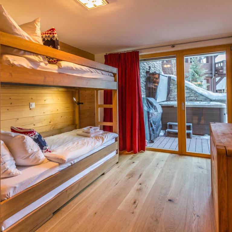 Chalet Les Rahâs by Mrs Miggins - Deluxe drei-Zimmer-Wohnung mit Jacuzzi - 11
