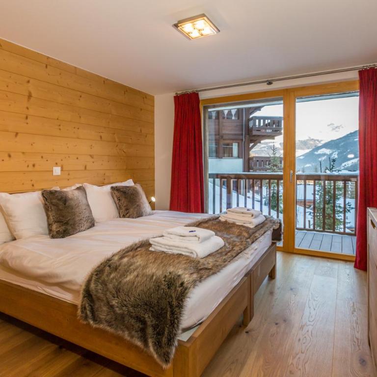 Chalet Les Rahâs by Mrs Miggins - Deluxe drei-Zimmer-Wohnung mit Jacuzzi - 2