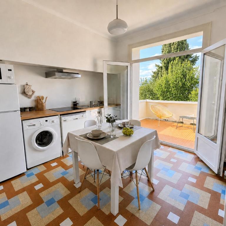 ESCALE - Grand T3 calme - Terrasse - Parking - Two-Bedroom Apartment - 2
