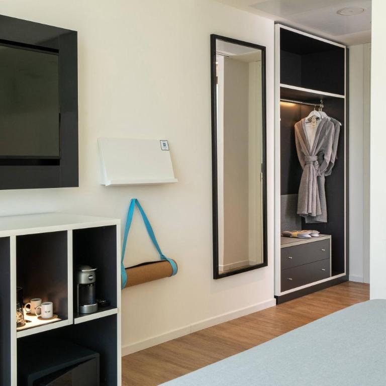 INNSiDE by Meliá Milano Torre GalFa - Superior Double Room °The Studio° - 5