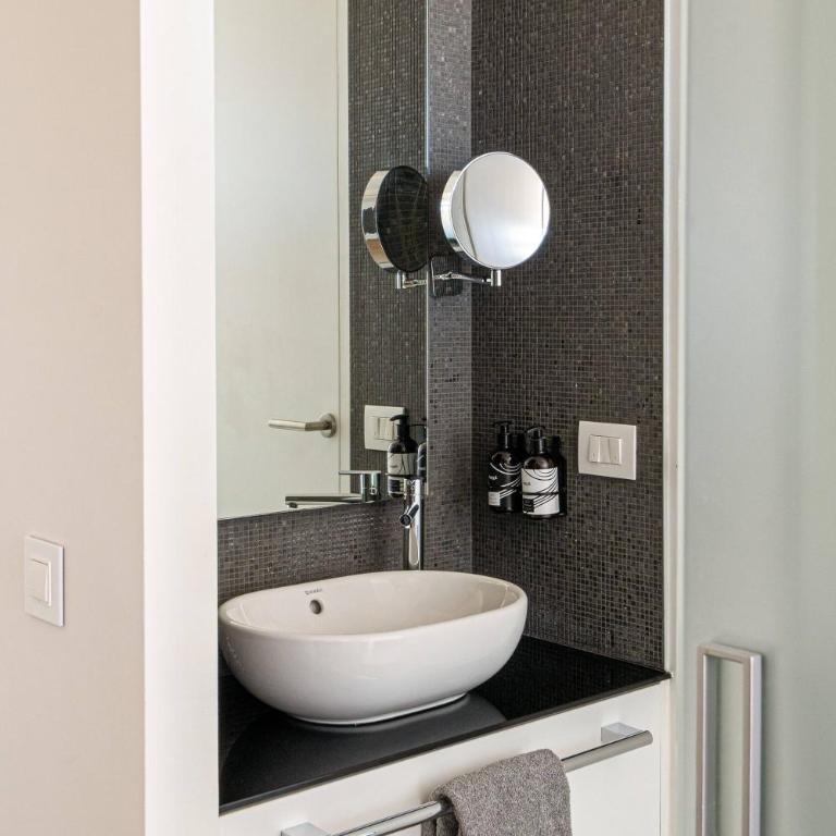 INNSiDE by Meliá Milano Torre GalFa - Superior Double Room °The Studio° - 8