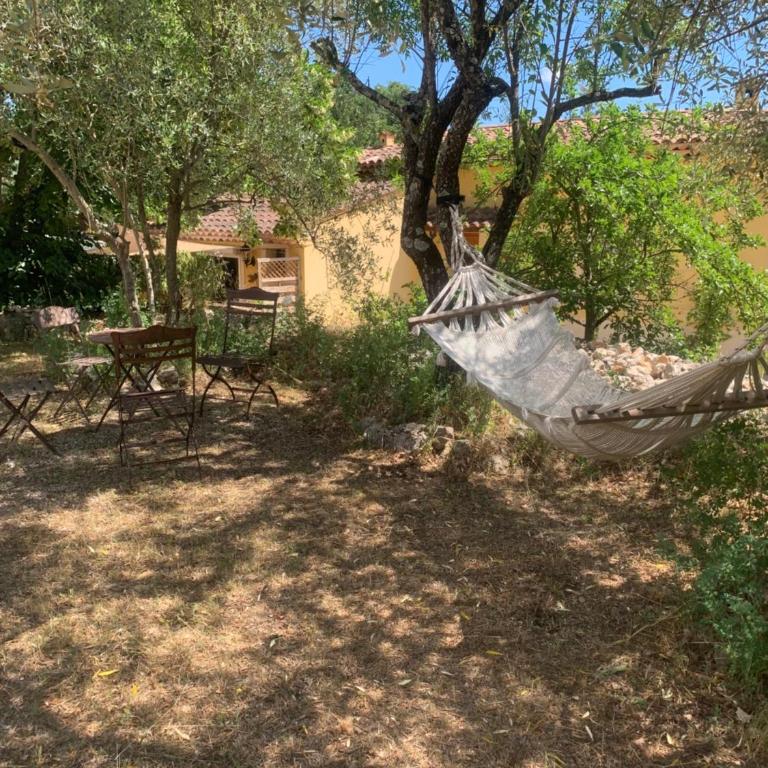 Villa la quietude - Chambre Double avec Salle de Bains Privative - 15