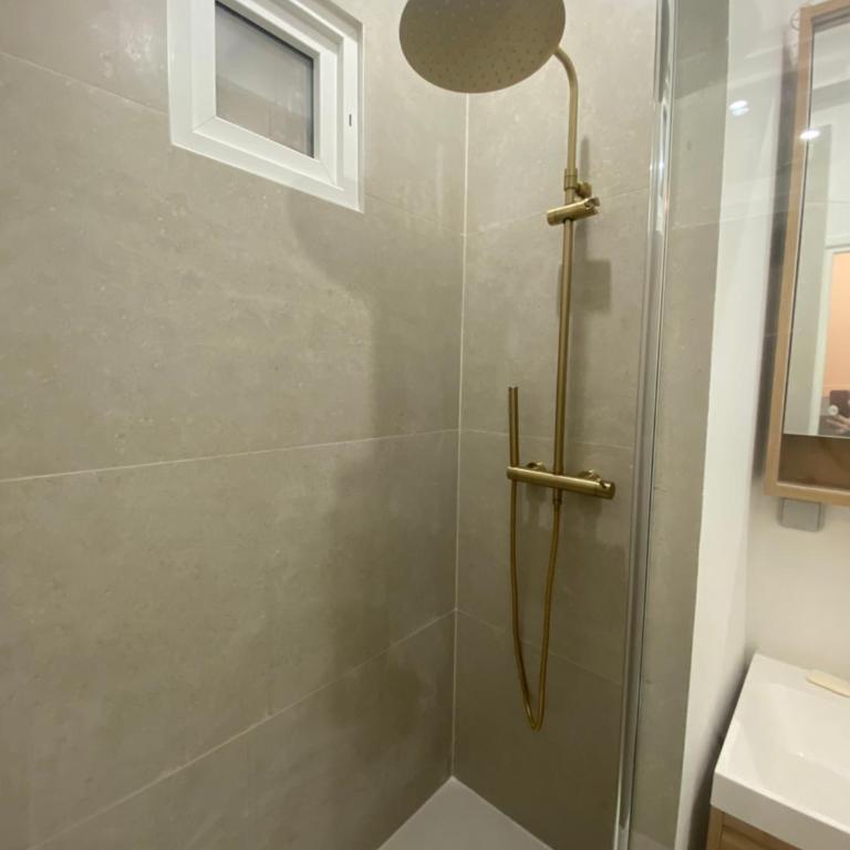 Atypical and charming studio int he heart of Paris - Appartement 1 Chambre - 3