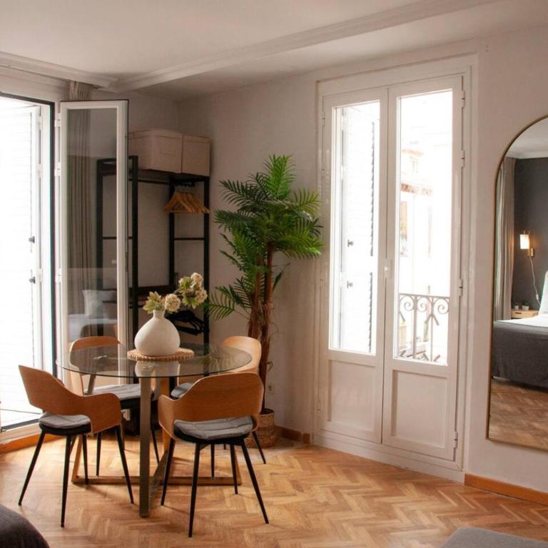 Stylish Central Apartment Madrid 4 Guests - Apartamento - 2