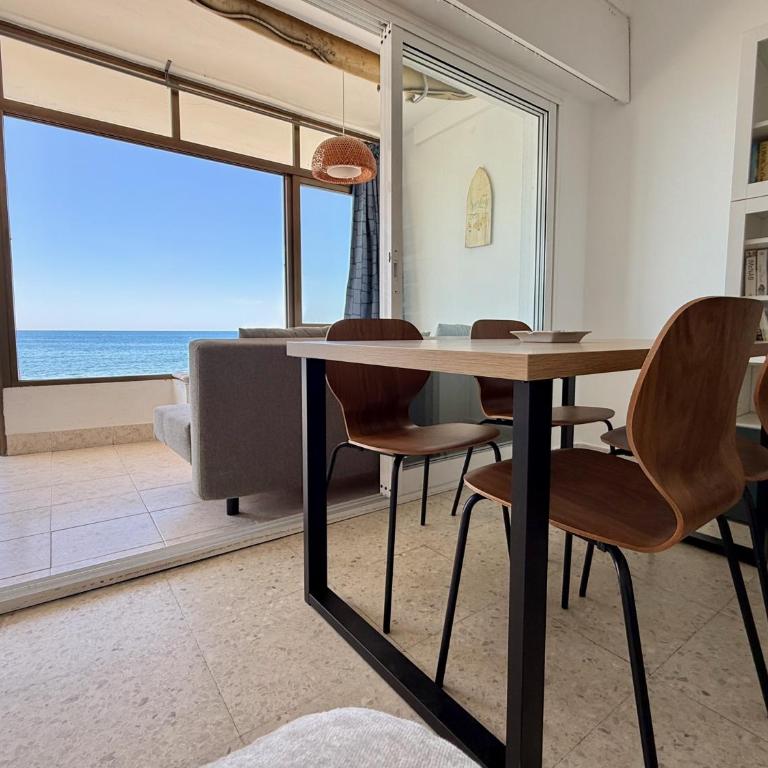 Malibu Beachfront Terrace - One-Bedroom Apartment with Sea View and Terrace - 5