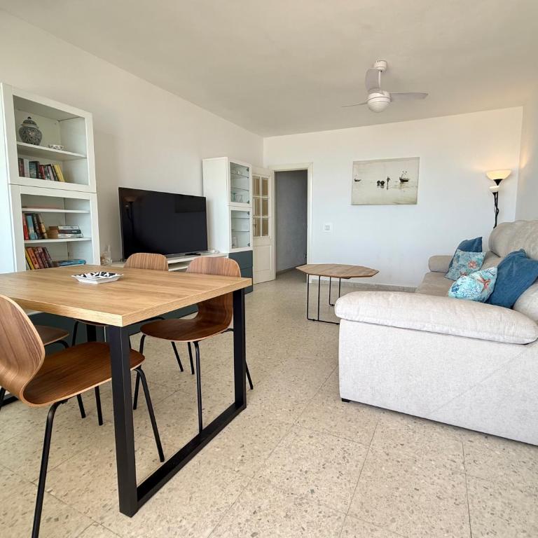 Malibu Beachfront Terrace - One-Bedroom Apartment with Sea View and Terrace - 6