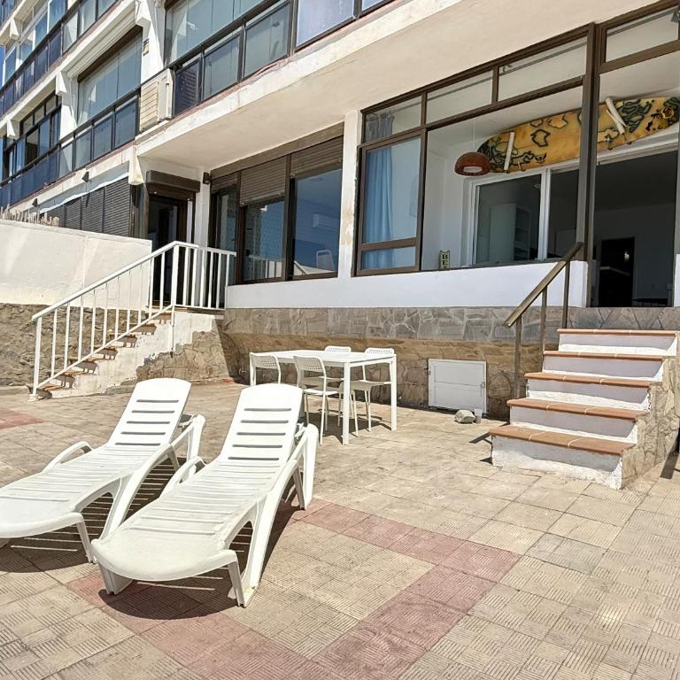 Malibu Beachfront Terrace - One-Bedroom Apartment with Sea View and Terrace - 21
