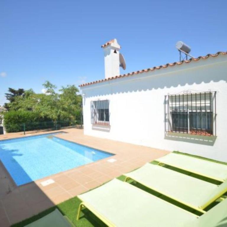 Viviendas familiares junto al mar - Casa de 3 dormitorios - 2