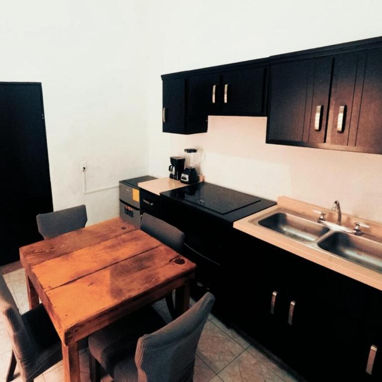 Depa Washington 2 - A pasos del Barrio Antiguo y Paseo Santa Lucía - Apartamento de 2 dormitorios - 9