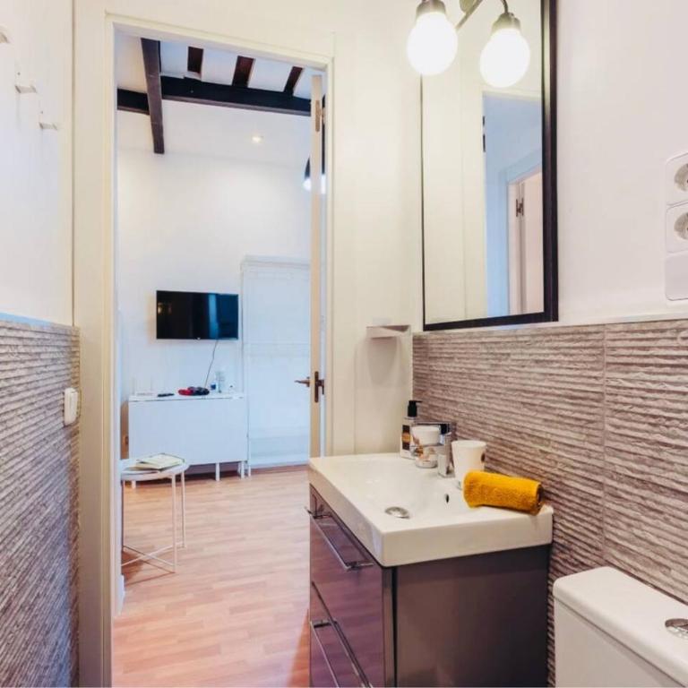 Chic Studio in the Heart of Madrid Modern & Cozy - Apartamento - 11