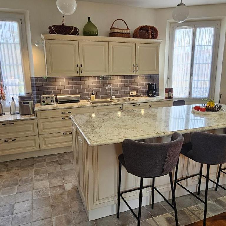 Large 4BR Cannes Villa w Private Garden - Villa - 12