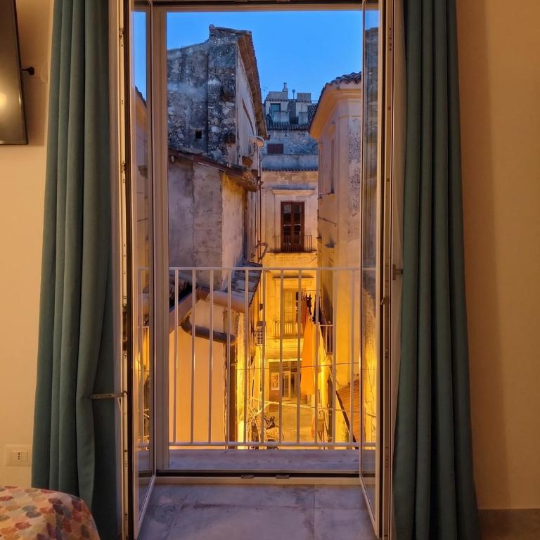 De LoCa Rooms - Camera King con Balcone - 21