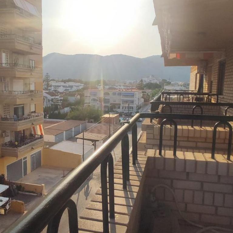 Apartamento primera linea con vistas al mar y montaña - Apartamento de 2 dormitorios con balcón y vistas al mar - 13