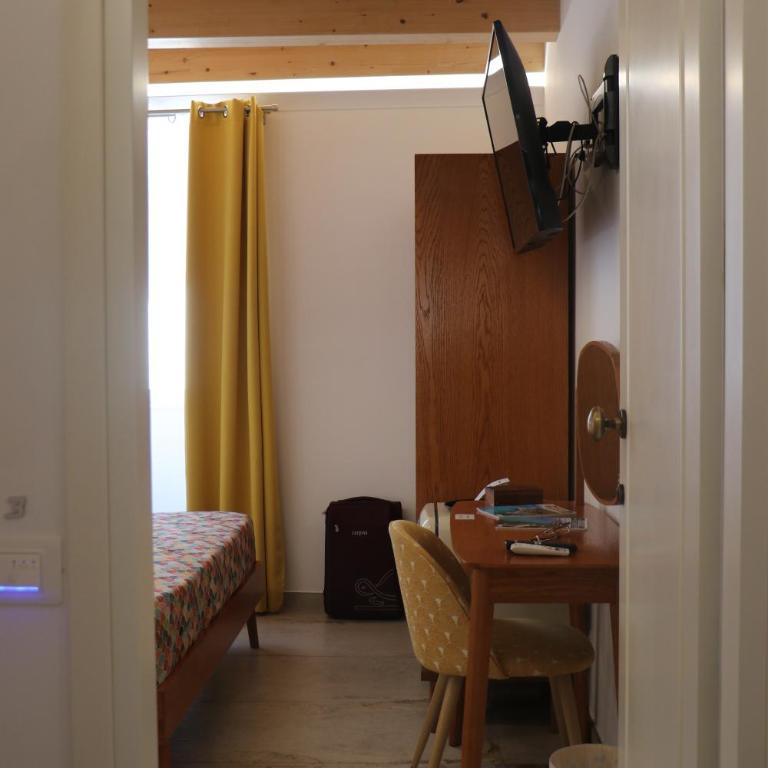 De LoCa Rooms - Camera King Standard - 21