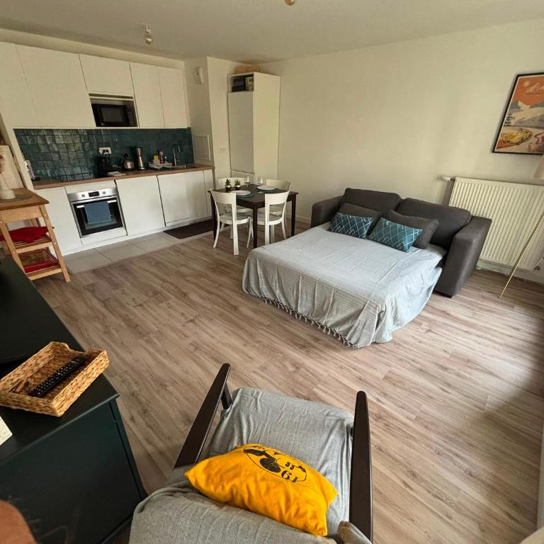 Le petit nid, T2 neuf 4 voyageurs terrasse parking Disneyland Paris - Apartment mit 1 Schlafzimmer und Gartenblick - 8