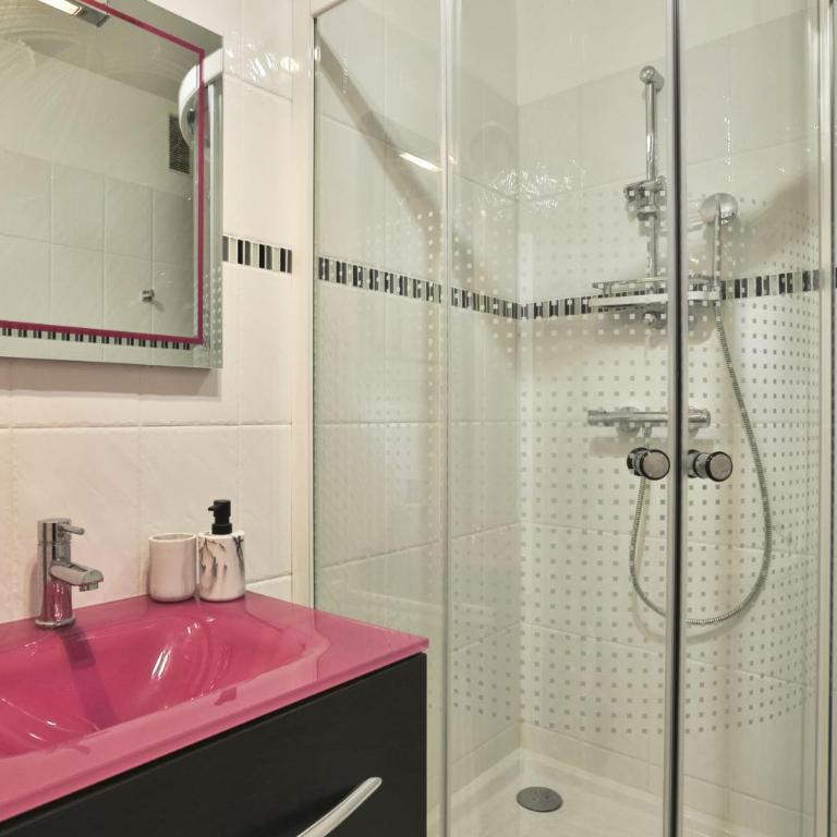 Escale Bleue - Studio with Sea View - 10